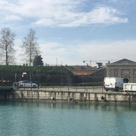 Appartamento Sebino 11 Peschiera del Garda Esterno foto