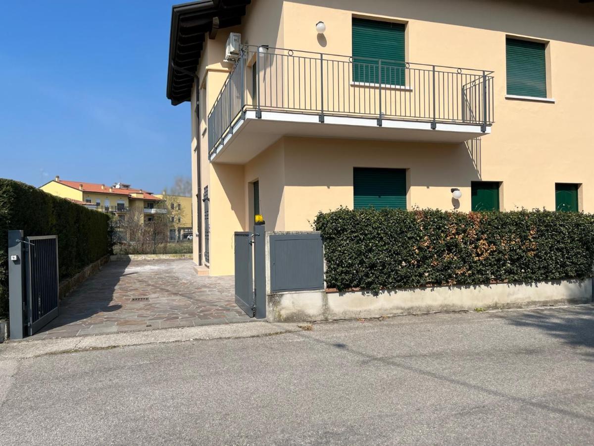 Appartamento Sebino 11 Peschiera del Garda Esterno foto