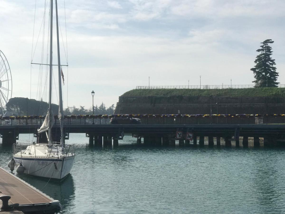 Appartamento Sebino 11 Peschiera del Garda Esterno foto