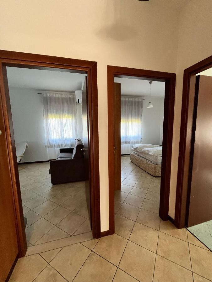 Appartamento Sebino 11 Peschiera del Garda Esterno foto